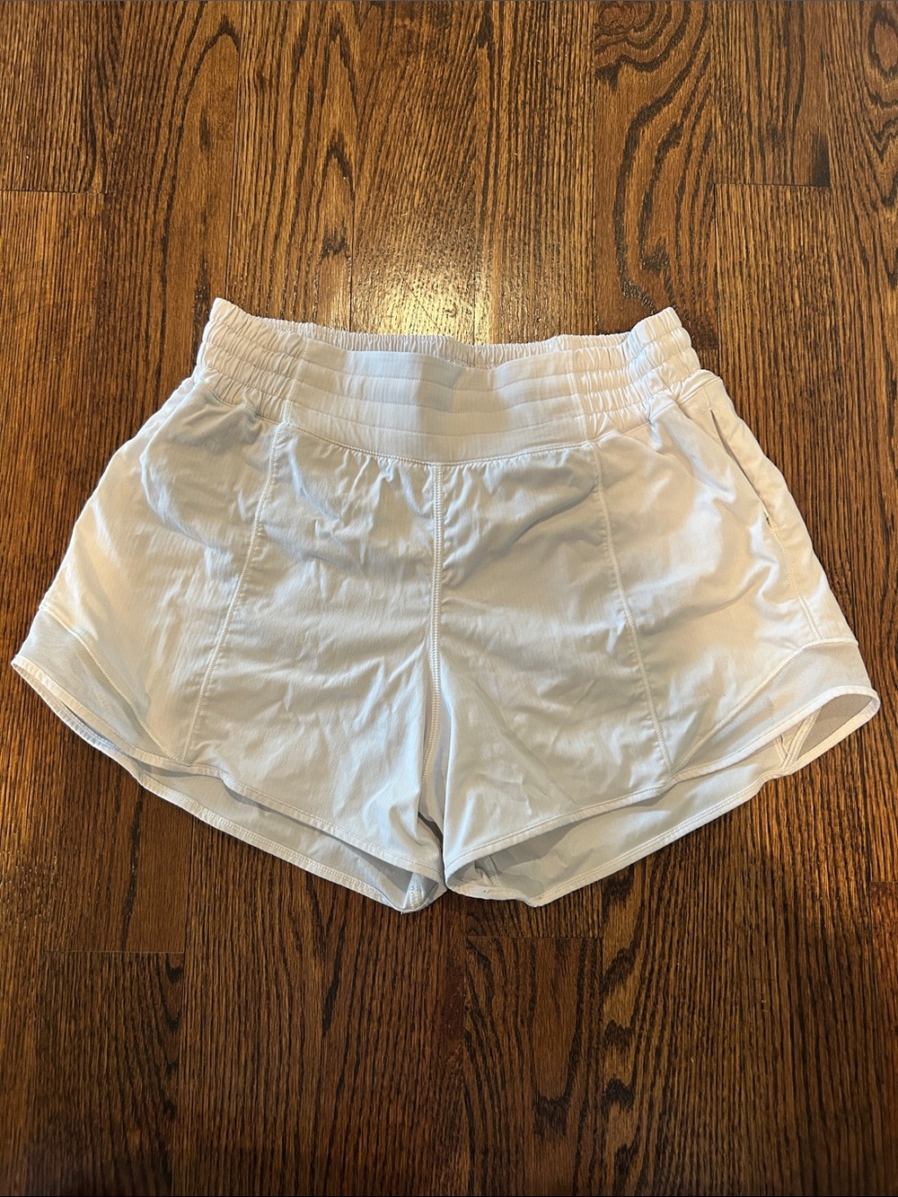 Lulu lemon Women’s Lightweight White Athletic Shorts